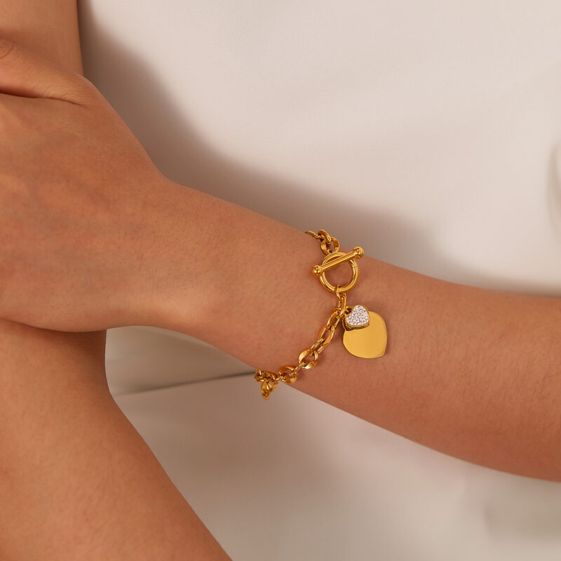 Fashion INS-style Love Stainless Steel Jewelry, Personalized OT Clasp, High-end Titanium Steel Bracelet for Women